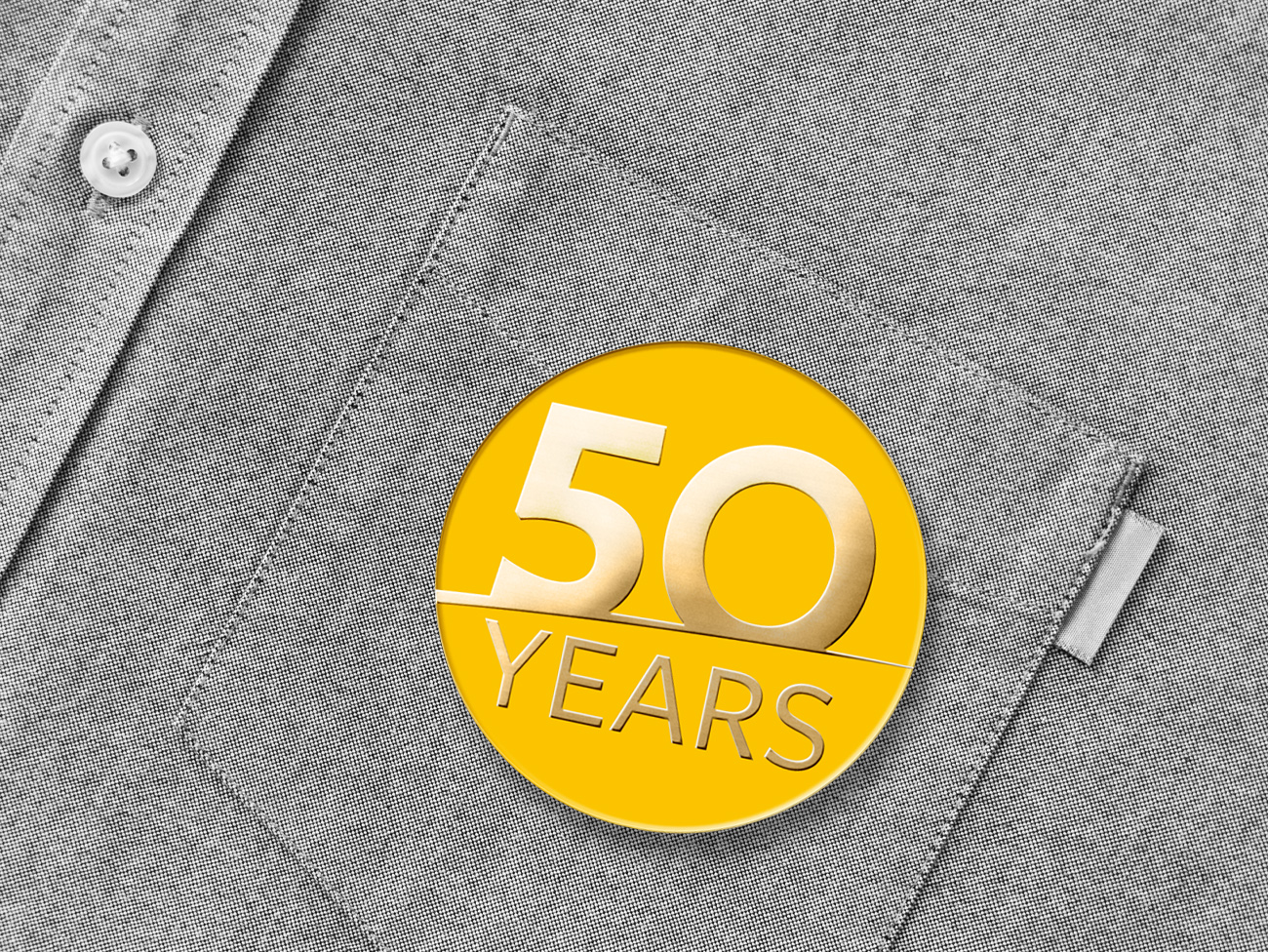 Solidaridad, jubileumlogo, logo, jubileum, 50 years, 50 jaar, animatie, gif, feest, goud, gouden, visitekaartje, business card, lint, lintje, magazine
