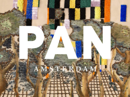 PAN Amsterdam, Amsterdam, 2019, jan taminiau, beurs, kunst, art, fair, antiek, design, grafisch, ontwerp, grafisch ontwerp, graphic design, campagne, erwin olaf, fotografie, folder, pan podium, podium, flyer, editoriaal, erwin olaf, plattegrond, plattegrondbord, folder, bord, signing, beurs, tas